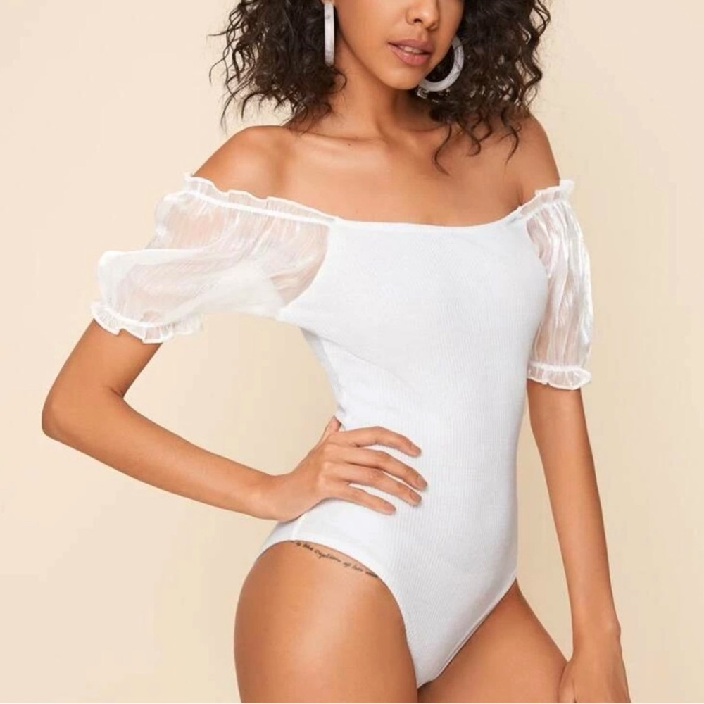 NWT White Chiffon Puff Short Sleeve Bodysuit